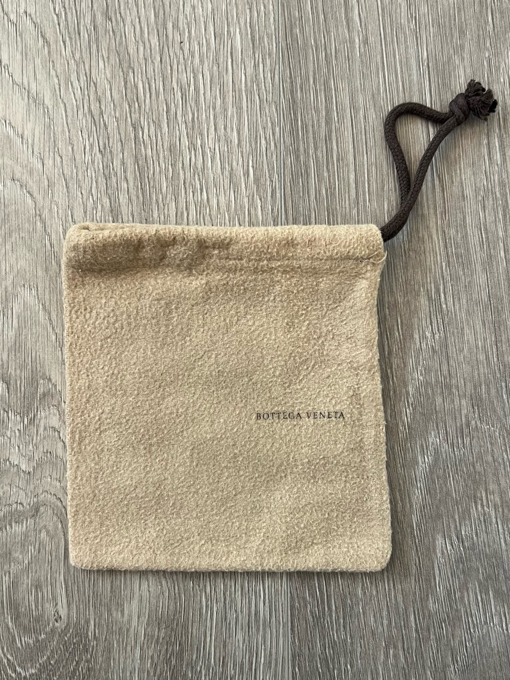 Bottega Veneta dust bag (C130)